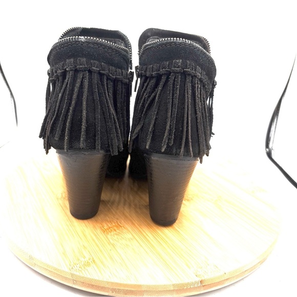 Dolce Vita Onyx Suede Fringe Ankle Boot Block Heel Boot Bootie Size 7 Side Zip - Picture 3 of 9